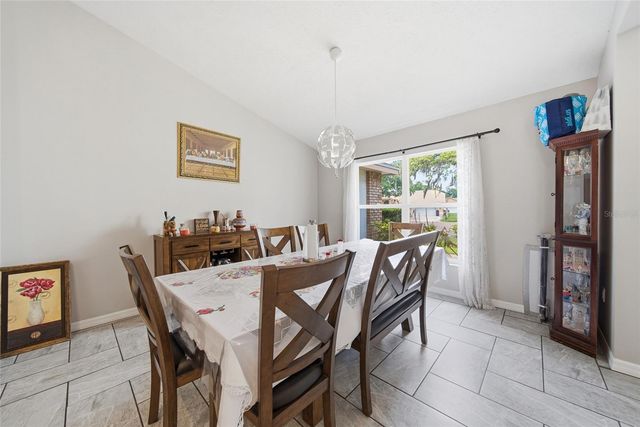 2305 MARSEILLE COURT, Valrico, FL 33596