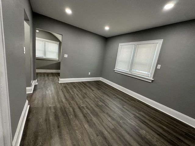 4554 N 37th STREET, Milwaukee, WI 53209