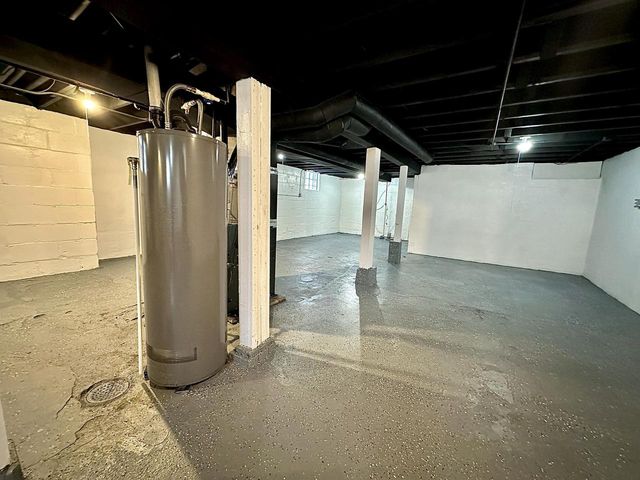 4554 N 37th STREET, Milwaukee, WI 53209