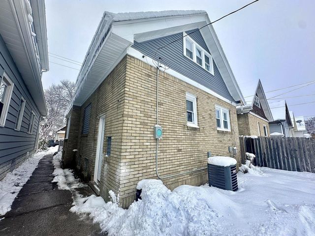 4554 N 37th STREET, Milwaukee, WI 53209