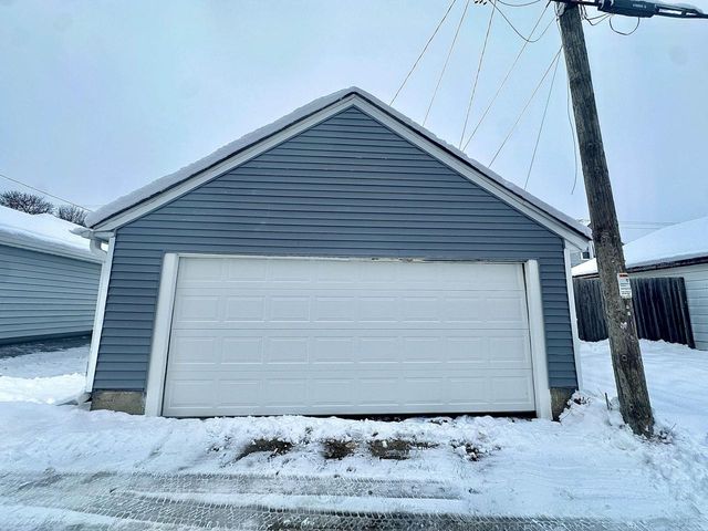 4554 N 37th STREET, Milwaukee, WI 53209