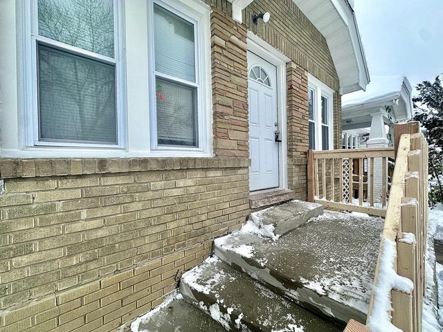 4554 N 37th STREET, Milwaukee, WI 53209