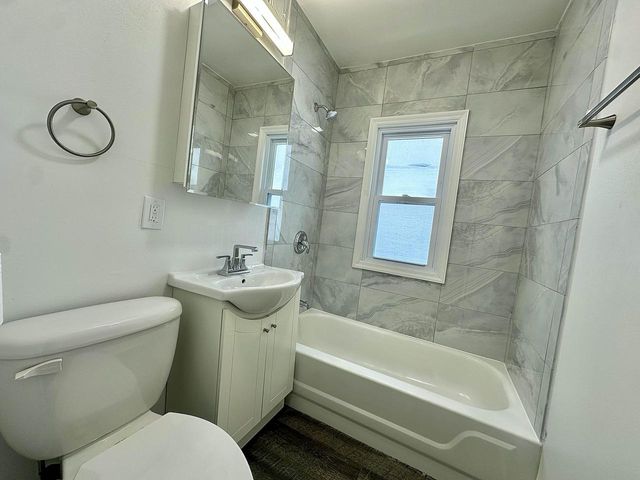 4554 N 37th STREET, Milwaukee, WI 53209