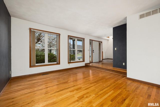 1728 W MARLENE Court, Peoria, IL 61614