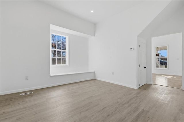 305 W 5th Street, Lawson, MO 64062