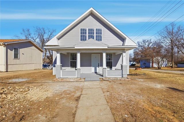 305 W 5th Street, Lawson, MO 64062