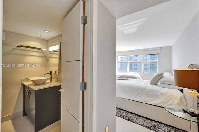 2751 S Ocean Dr 908S, Hollywood, FL 33019