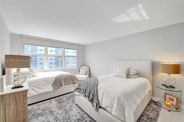 2751 S Ocean Dr 908S, Hollywood, FL 33019