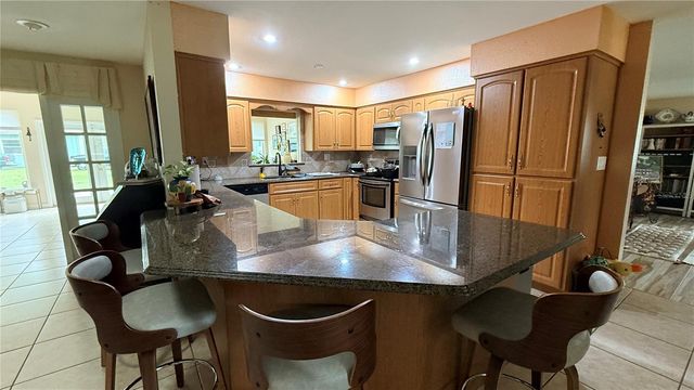 2720 EWELL ROAD, Lakeland, FL 33811