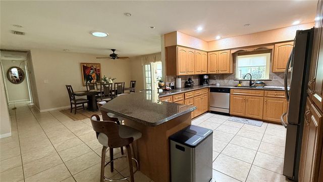 2720 EWELL ROAD, Lakeland, FL 33811
