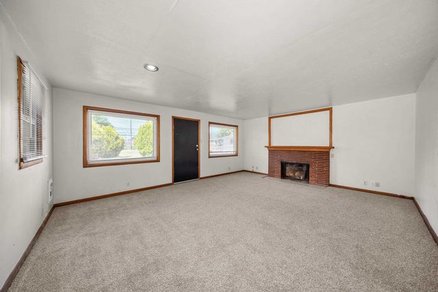 11216 E 4th Ave, Spokane Valley, WA 99206