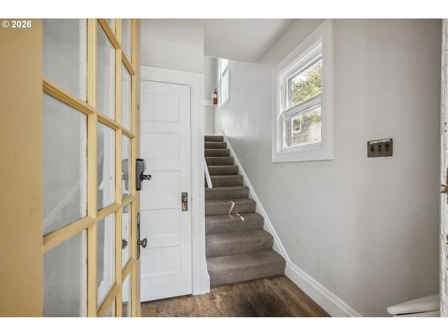 2204 Ne 7TH Ave, Portland, OR 97212