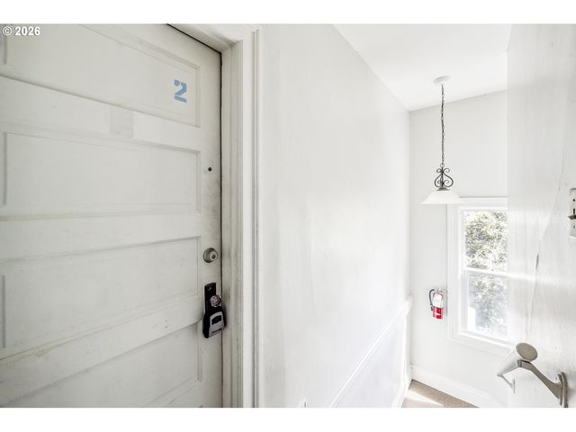 2204 Ne 7TH Ave, Portland, OR 97212