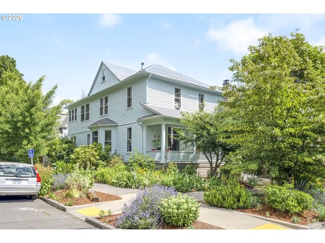 2204 Ne 7TH Ave, Portland, OR 97212