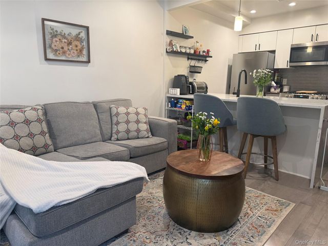 3141 29th Street 5B, Astoria, NY 11106