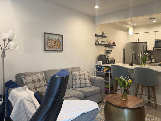 3141 29th Street 5B, Astoria, NY 11106