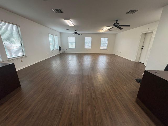 106 S Mays ST 300, Round Rock, TX 78664