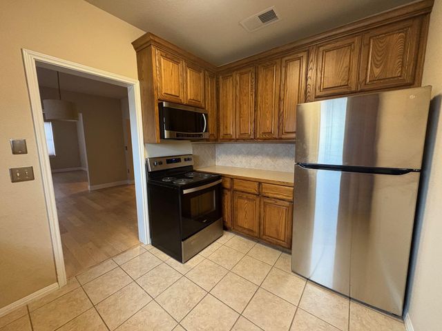 106 S Mays ST 300, Round Rock, TX 78664