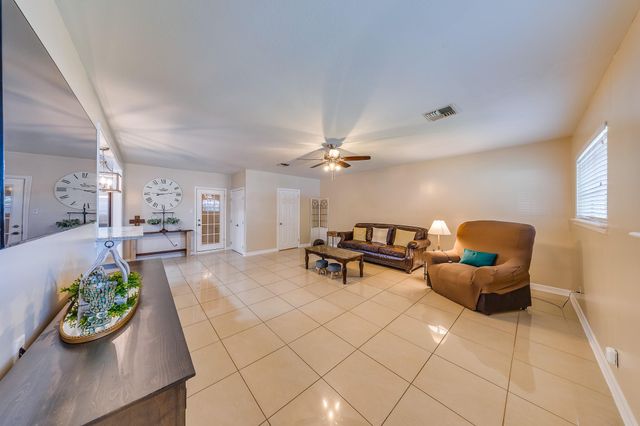 1602 Easthaven Drive, Pasadena, TX 77506