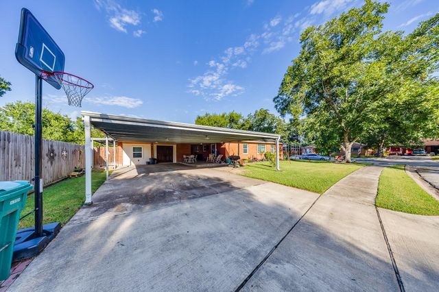 1602 Easthaven Drive, Pasadena, TX 77506