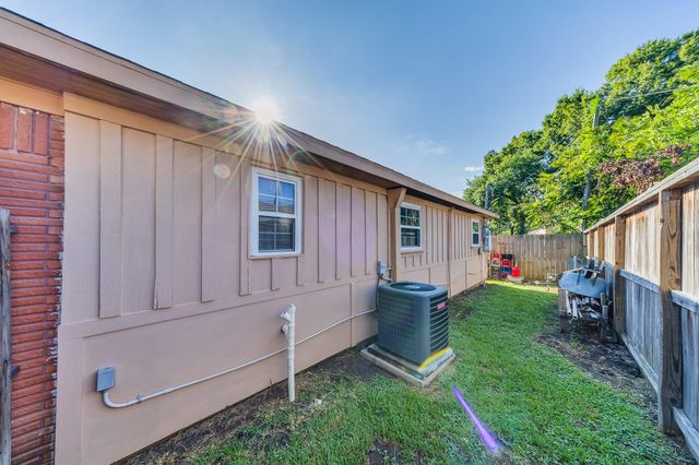 1602 Easthaven Drive, Pasadena, TX 77506