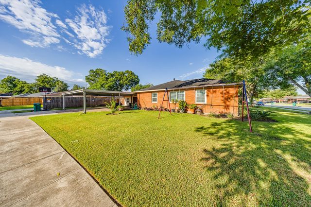 1602 Easthaven Drive, Pasadena, TX 77506