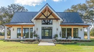 2882 Lewis Rd, Milton, FL 32570