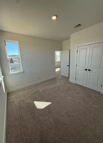 151 Sincere DR, Kyle, TX 78640