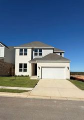 151 Sincere DR, Kyle, TX 78640