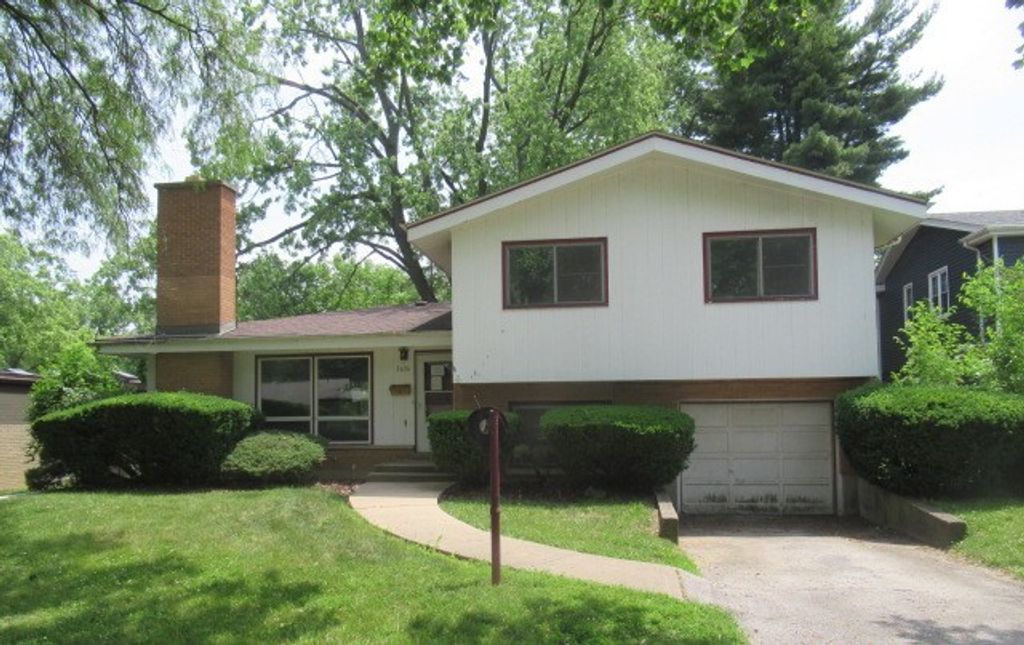 3636 Elm Court, Flossmoor, IL 60422