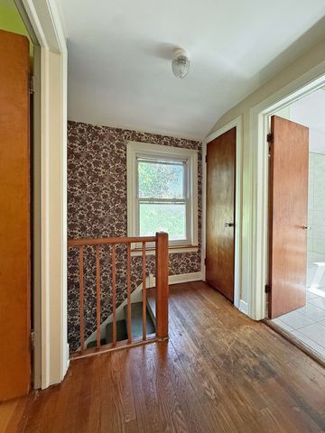 435 N Princeton Avenue, Villa Park, IL 60181