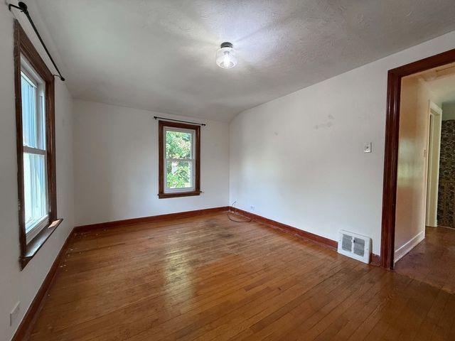 435 N Princeton Avenue, Villa Park, IL 60181