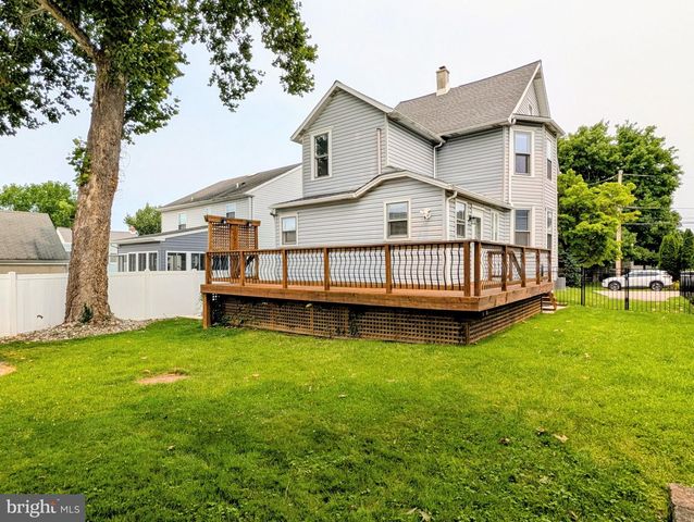 611 RUTLEDGE AVE, Folsom, PA 19033