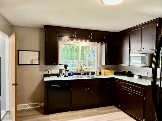 3614 Mckeith Road, Midland, MI 48640