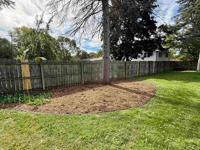 3614 Mckeith Road, Midland, MI 48640