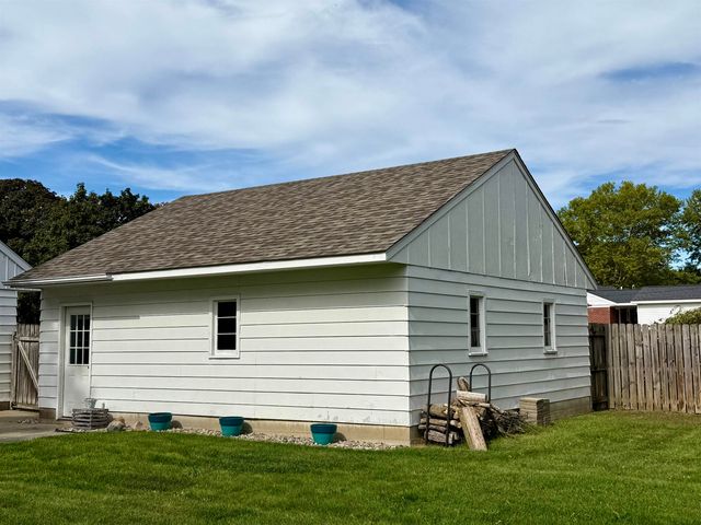 3614 Mckeith Road, Midland, MI 48640