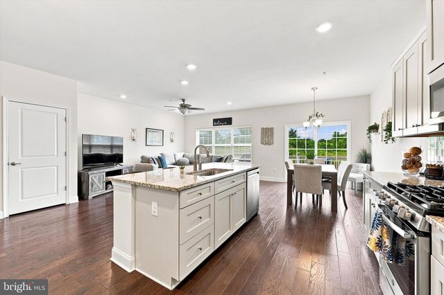 137 GOLDEN VALE DR, Royersford, PA 19468