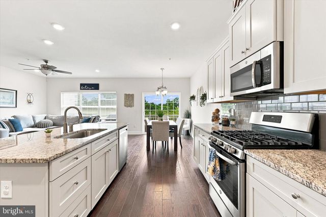 137 GOLDEN VALE DR, Royersford, PA 19468