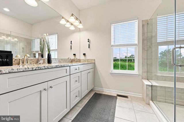 137 GOLDEN VALE DR, Royersford, PA 19468