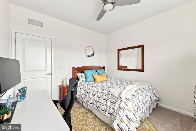 137 GOLDEN VALE DR, Royersford, PA 19468