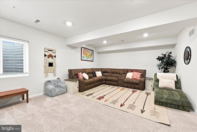 137 GOLDEN VALE DR, Royersford, PA 19468