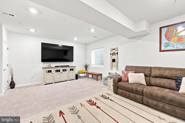 137 GOLDEN VALE DR, Royersford, PA 19468