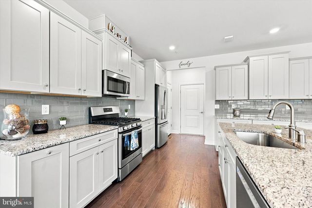 137 GOLDEN VALE DR, Royersford, PA 19468