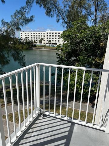 8240 SW 210th St 220, Cutler Bay, FL 33189