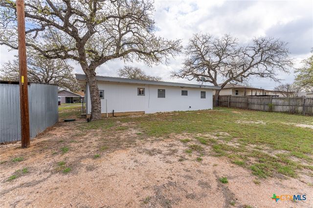 439 Elm Drive, Kingsland, TX 78639