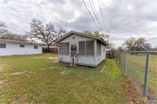439 Elm Drive, Kingsland, TX 78639
