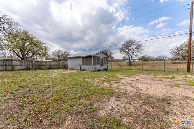 439 Elm Drive, Kingsland, TX 78639