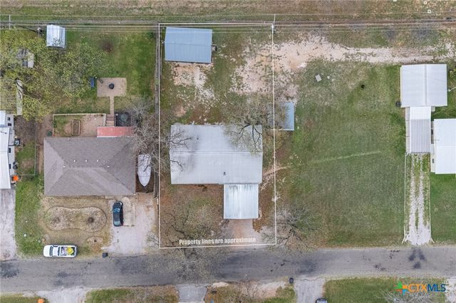 439 Elm Drive, Kingsland, TX 78639