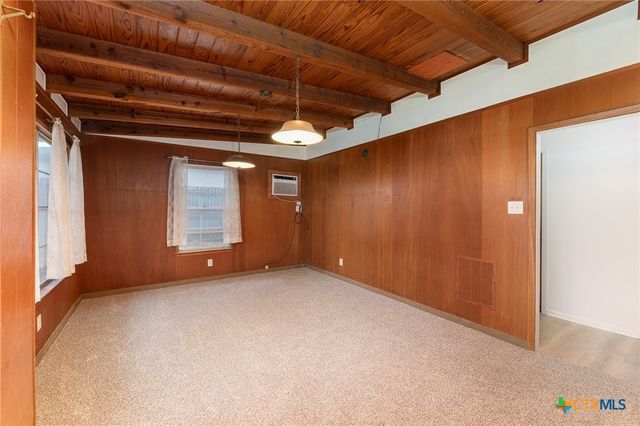 439 Elm Drive, Kingsland, TX 78639