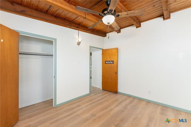 439 Elm Drive, Kingsland, TX 78639